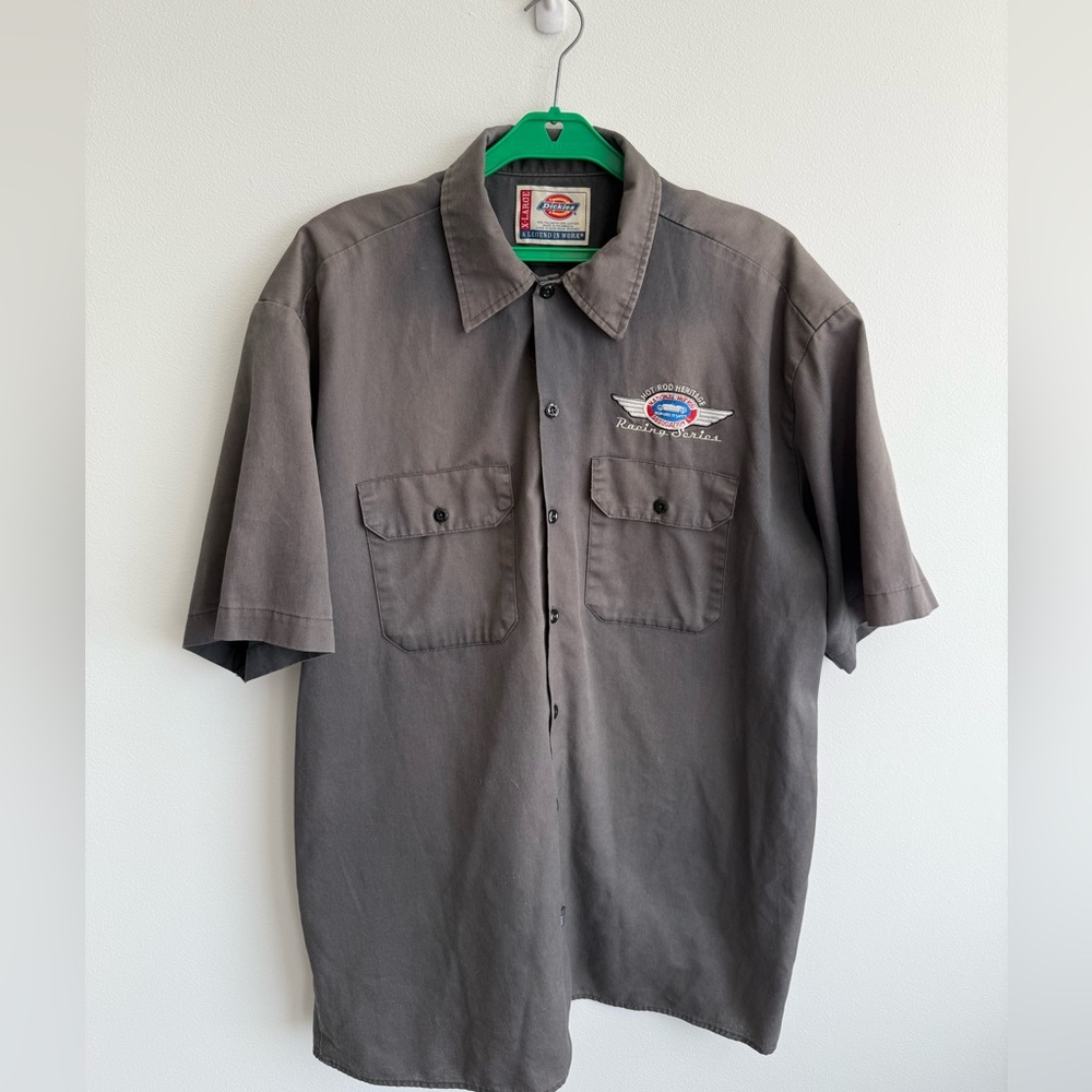 Vintage men’s Dickies button down short sleeve
National Hot Rod Association XL